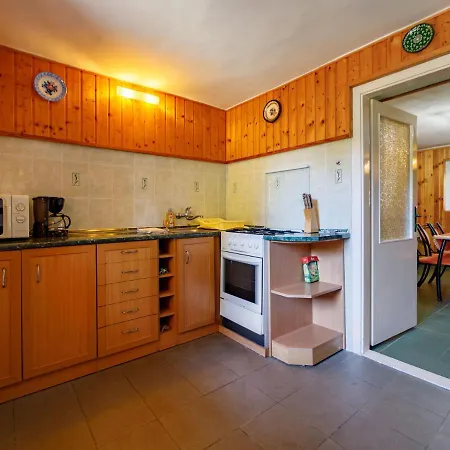 Amaryllis By Interhome 度假居 巴拉顿阿卡拉提亚