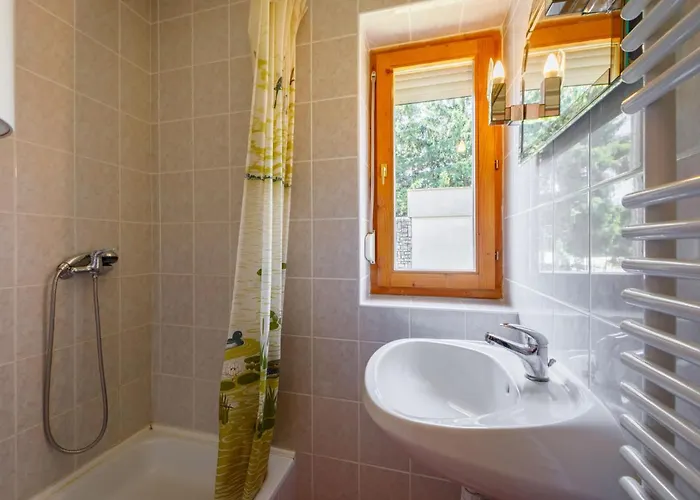 Amaryllis By Interhome Vakantiehuis Balatonakarattya